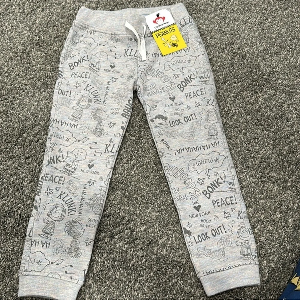 NWT Peanuts Jogger Sparkle Cloud. Size 4T. So cute with glitter on them.